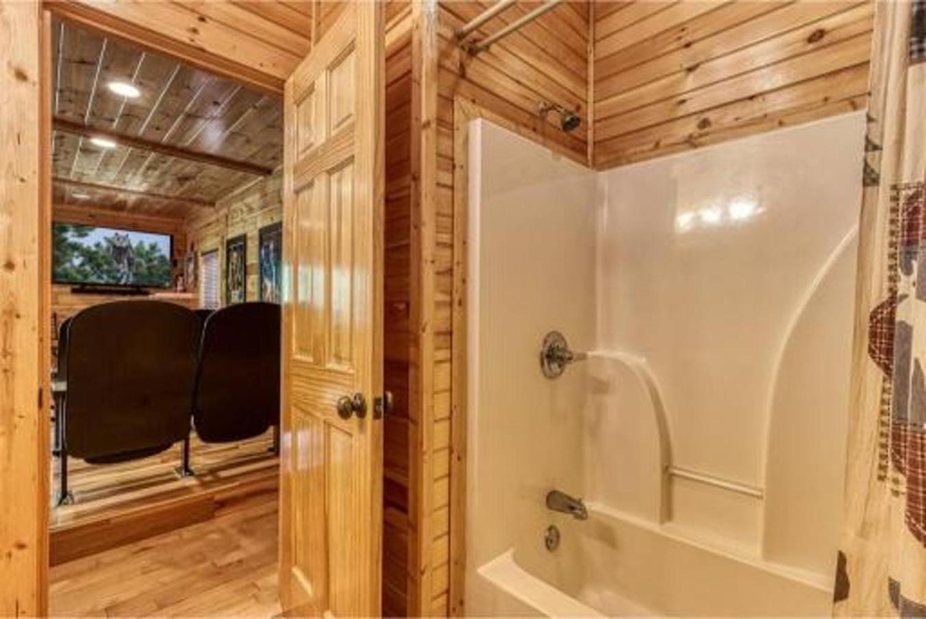 Dreams Come True With This Luxury Cabin! Gatlinburg Exterior foto